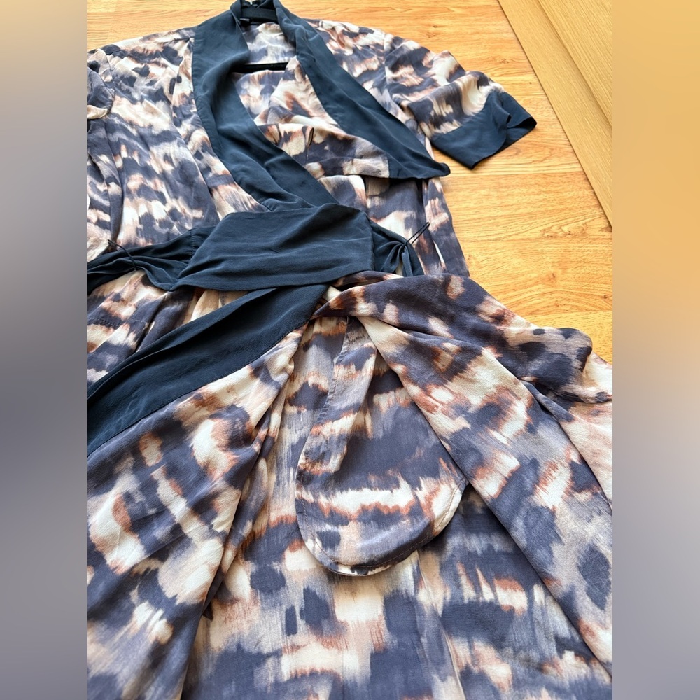 Bcbgmaxazria Black Patterned Asymmetrical 100% Si… - image 7